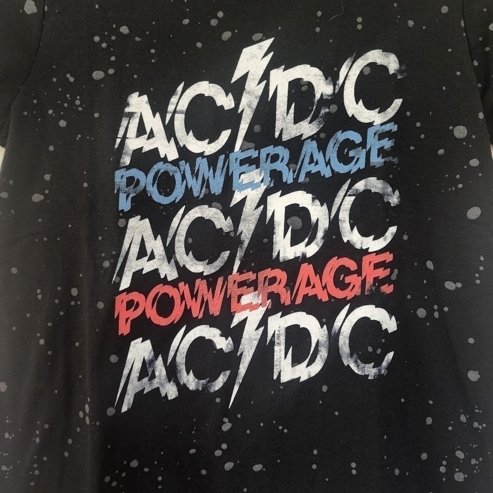 NWT Unisex ACDC multi logo t-shirt size 10/12 - Picture 2 of 5